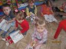 После утренника детям были вручены бесплатные детские раскраски "Раскрась-ка!" . Дети были счастливы!