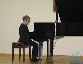 Отчетный концерт секции общего фортепиано «Весенние фантазии»