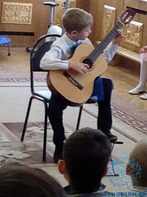 Музыкальная школа  в гостях у дошколят.
