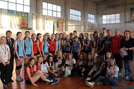 Поздравляем Чемпионок Республики Мордовия по волейболу МУДО "СДЮСШ № 4"