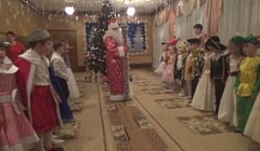 "Дед Мороз" - песня   шутка в исполнении детей подг. гр. №9