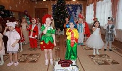 "Дед Мороз" - танец в исполнении детей гр. №5