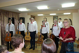 «Нам 50!» – состоялся отчетный концерт отделения народных инструментов