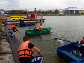 Соревнования по гребле на лодках, посвященные Дню физкультурника России 