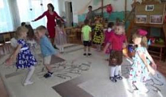 Танец "Оранжевое небо" в исполнении детей старшей группы №3.