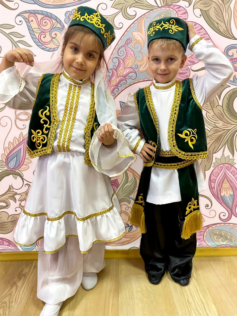 Татарский национальный костюм для детей