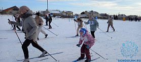 Школьная эстафета по лыжным гонкам