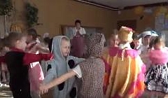 Танцевальное попурри в исполнении детей гр. №5